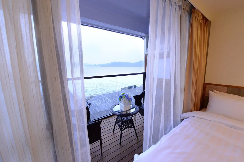 Shang Shan Ting Chao Hotel Yuchi Exterior photo